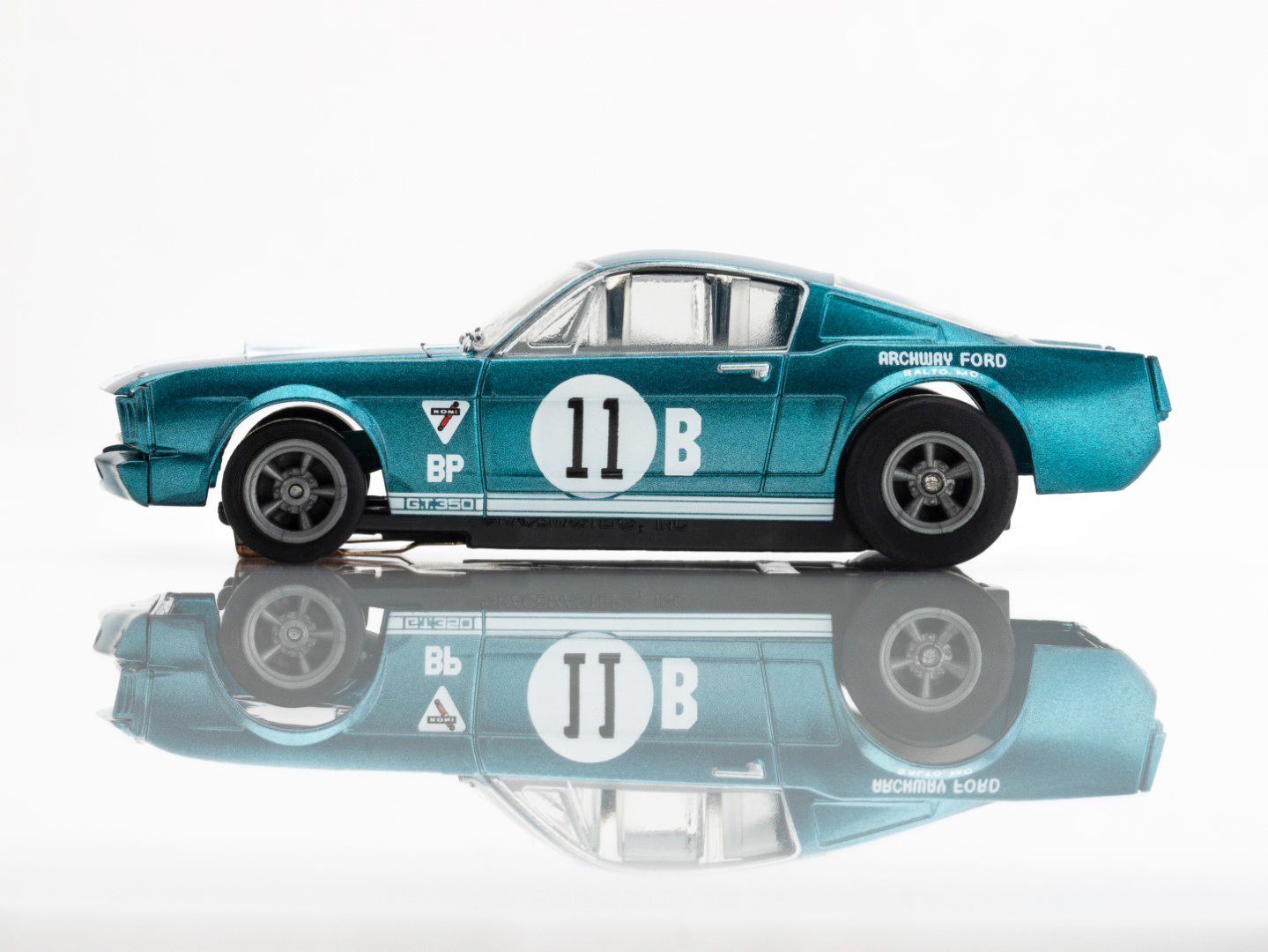 1965 Shelby Mustang GT350R Donohue Blue/White Slot Car