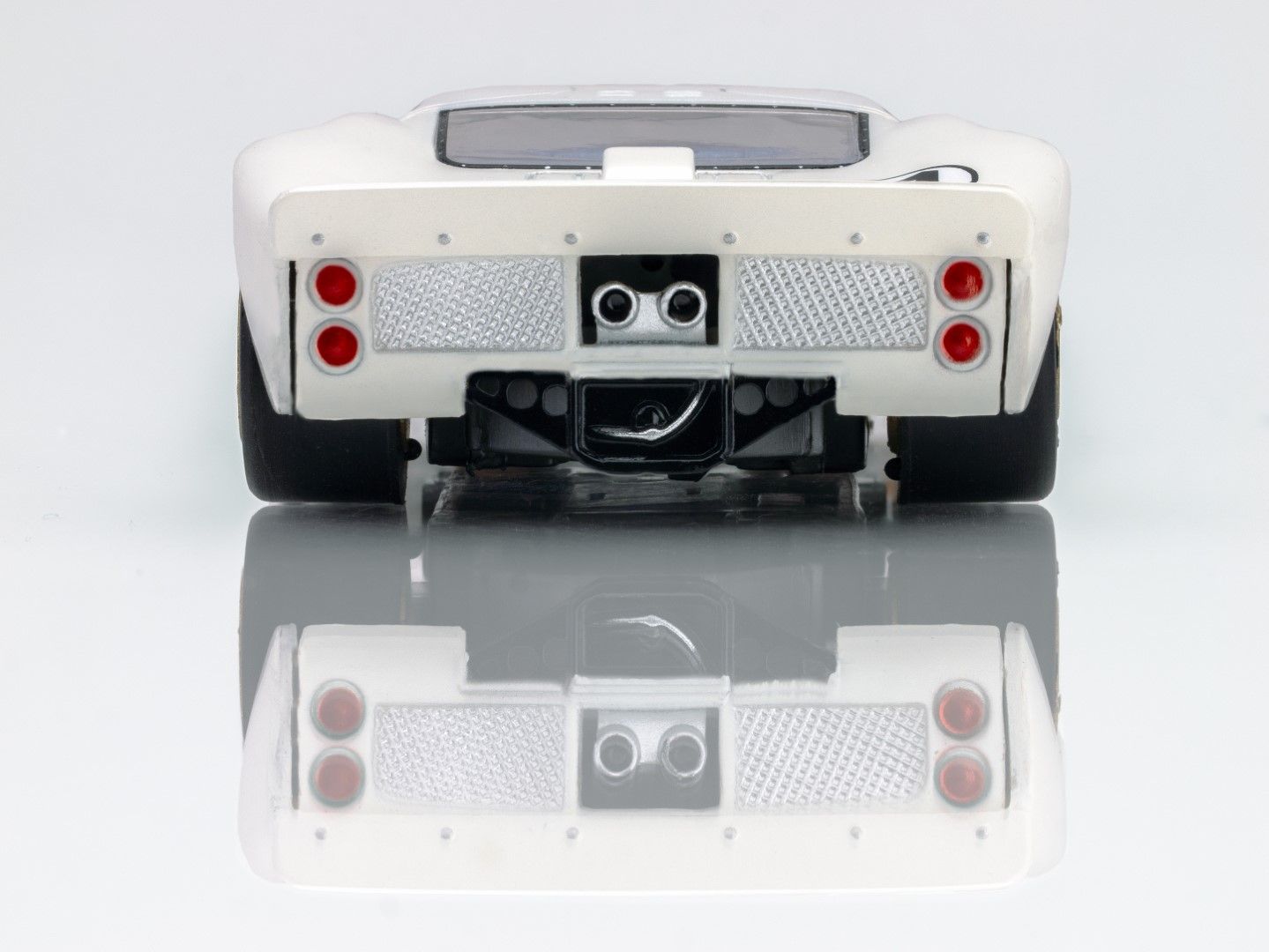 1966 Ford GT40 No. 97 MKII, HO Scale Slot Car