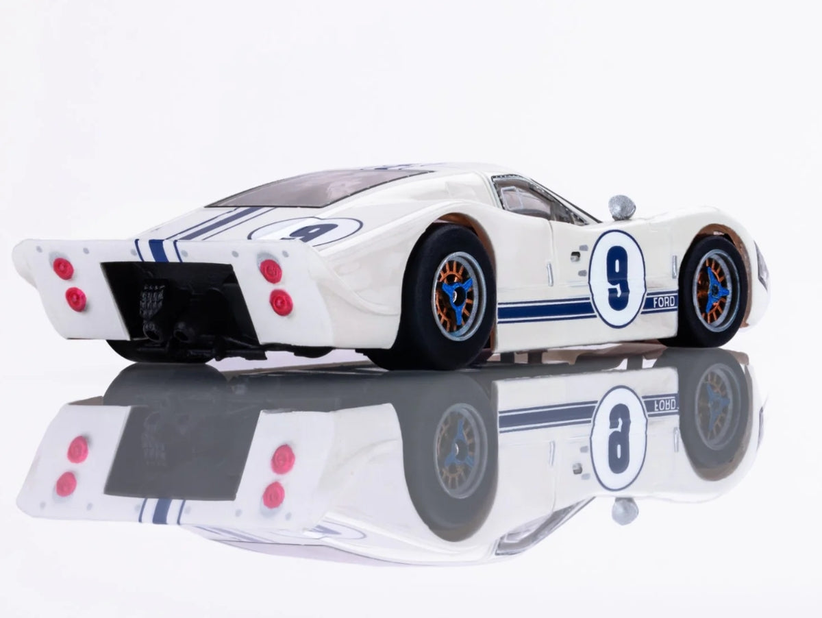 GT40 Mark IV #9, White