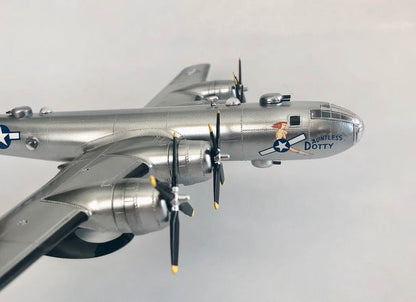 1/208 Boeing B-29 Superfortress with Swivel