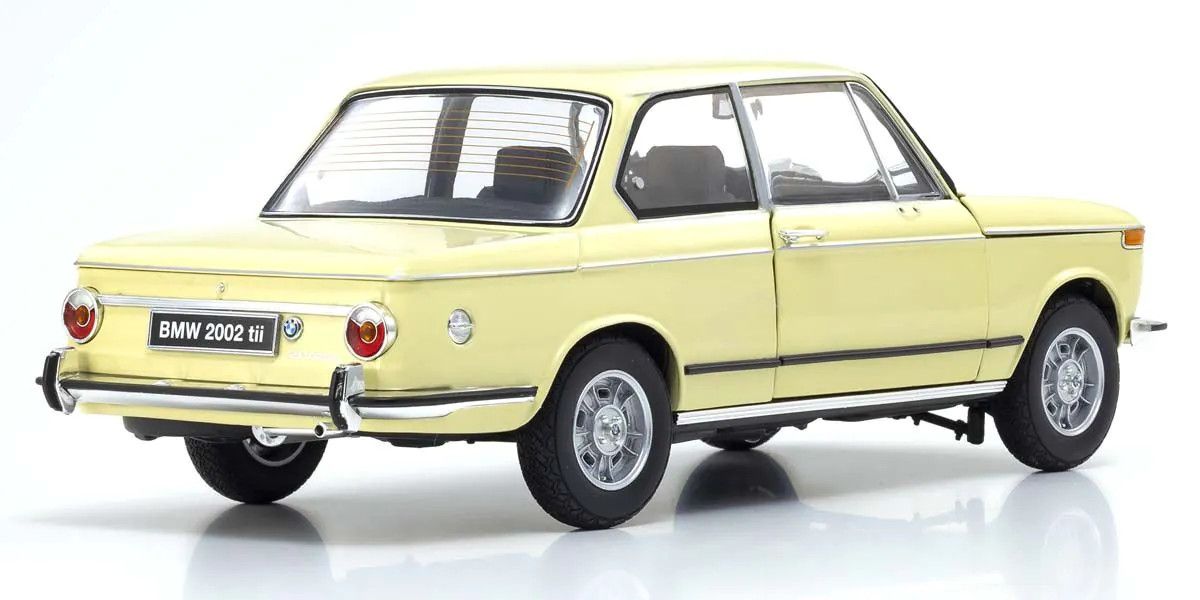 1/18 Scale BMW 2002 Tii Beige Model