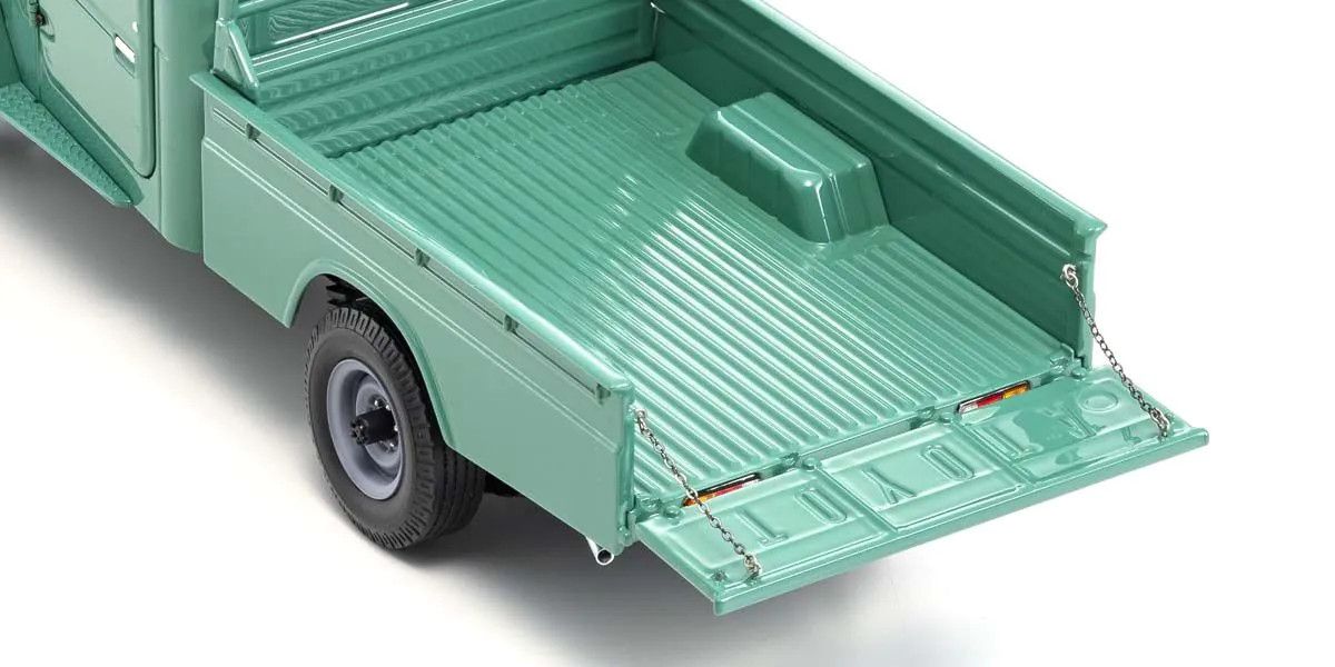 1/18 Scale Toyota Land Cruiser 40 Pickup Fashion Green Model