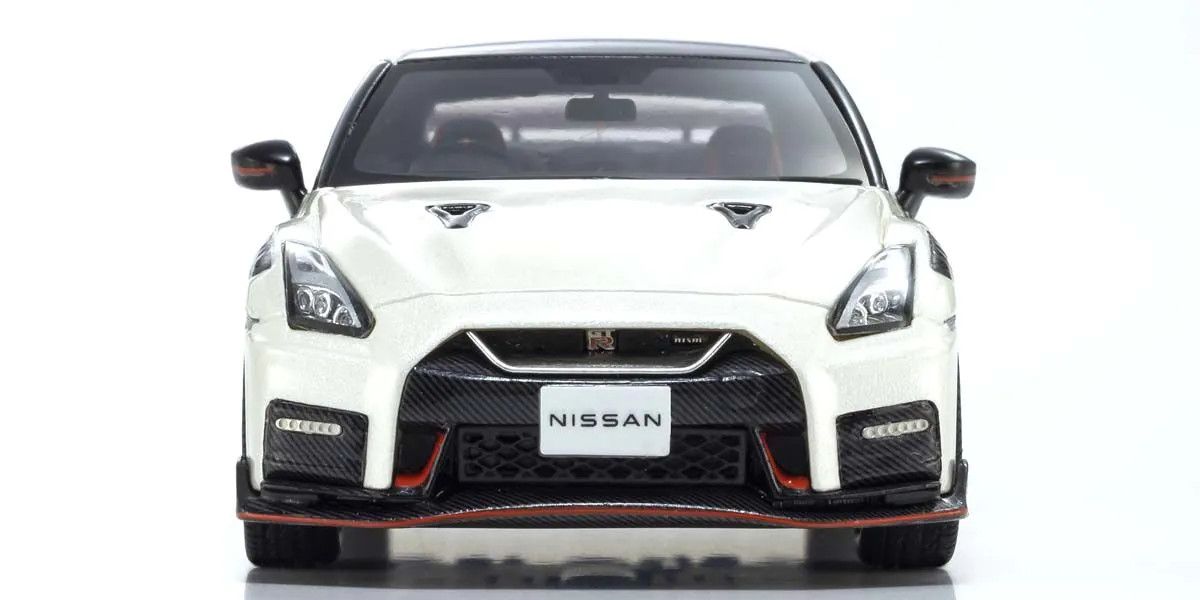 1/43 Scale Nissan GT-R NISMO 2022 (White)