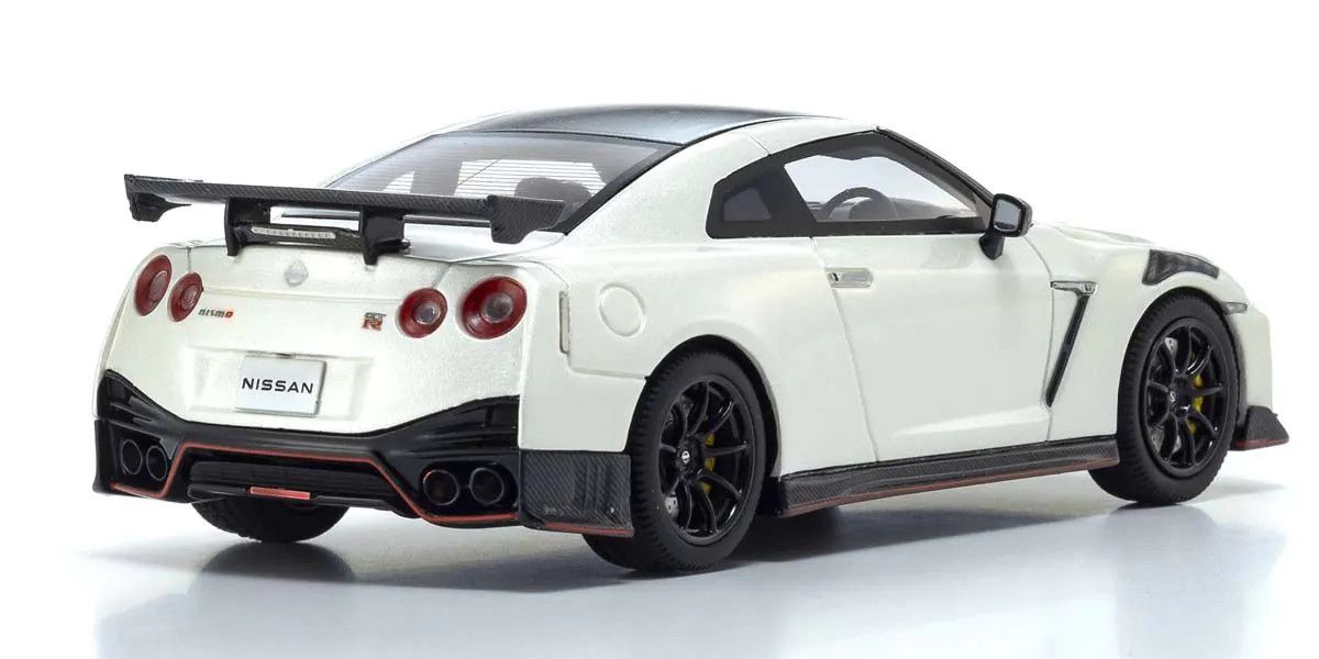 1/43 Scale Nissan GT-R NISMO 2022 (White)