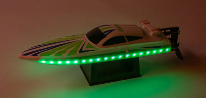 LightWave 400BL RTR Boat