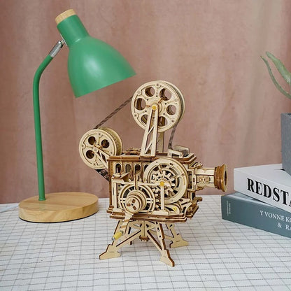 Mechanical Wood Models; Vitascope - working projector,