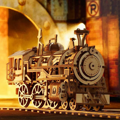 Mechanical Wood Models; Steam Locomotive - with wind-up